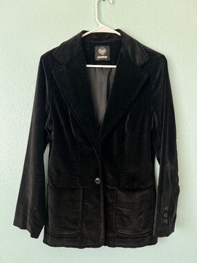 Black velvet blazer
